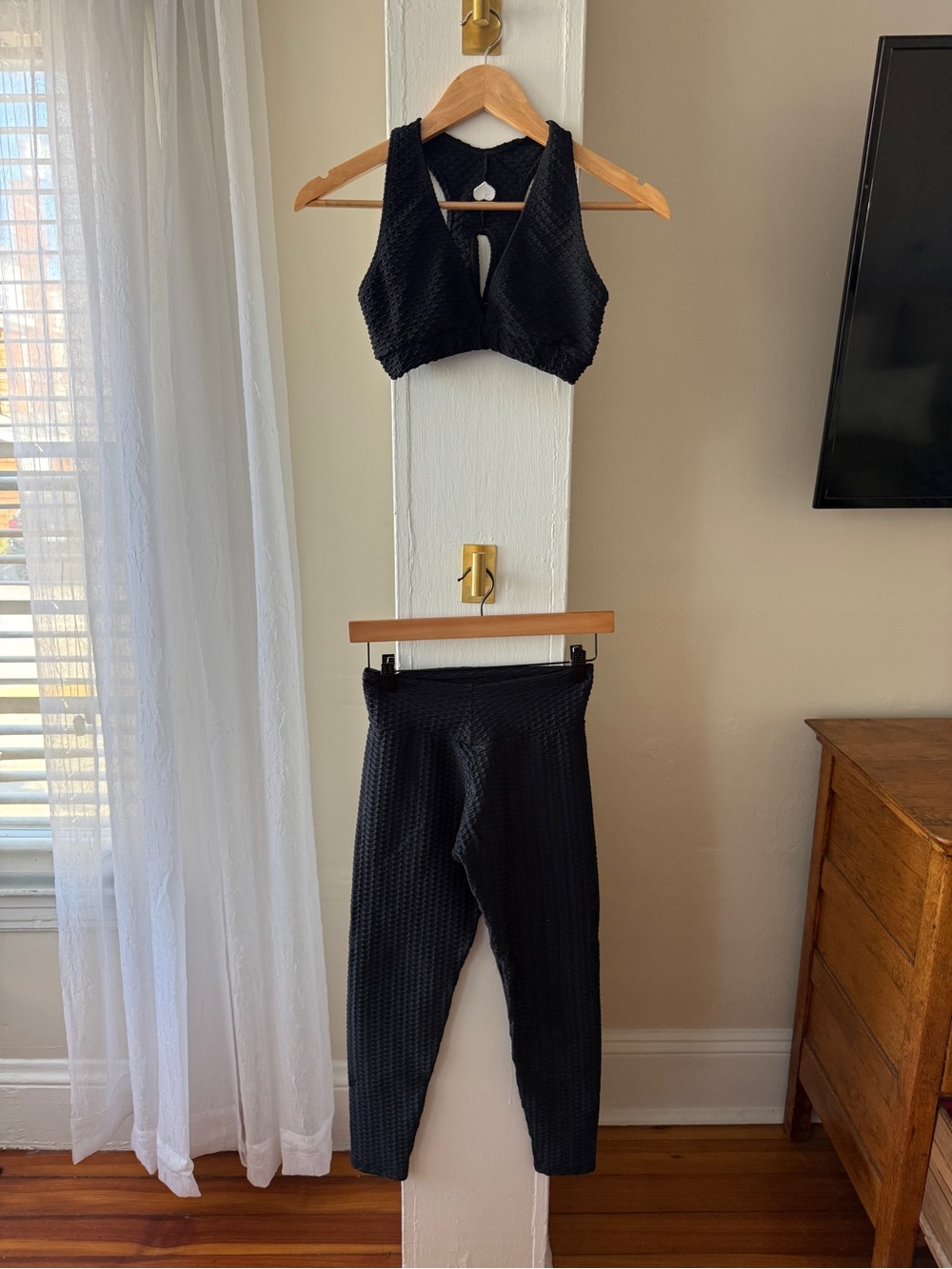 Booty by Brabants Black Croco Skin Sports Bra & Leggings Set